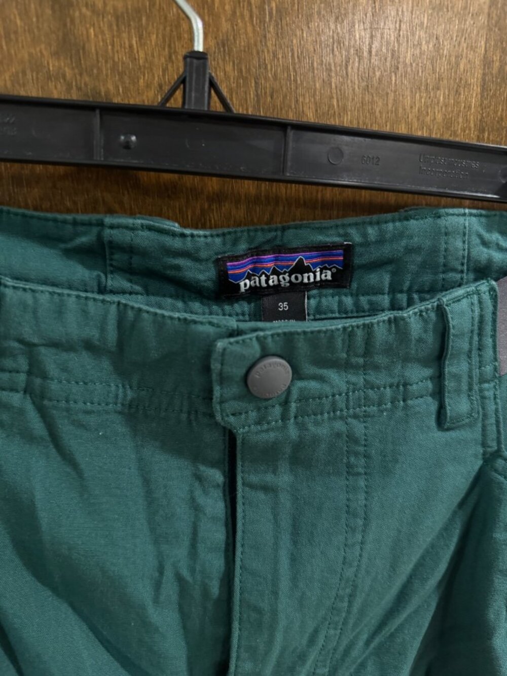 Patagonia Venga Rock Pants Mens 36 Conifer Green Climbing Hiking Outdoor - Picture 2 of 5